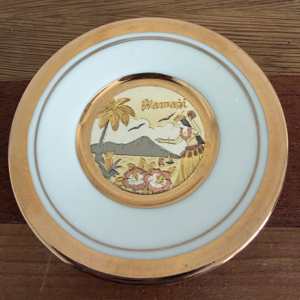 Vintage Japan Hawaii 24KT Gold Art of Chokin Collector Plate